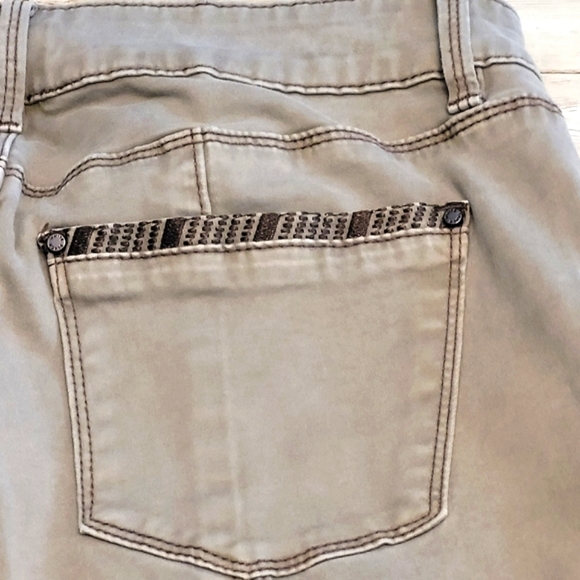 WHBM Jeans | Chevron |  Zipper Hem | Skinny Jeans | White House Black Market - Picture 15 of 16